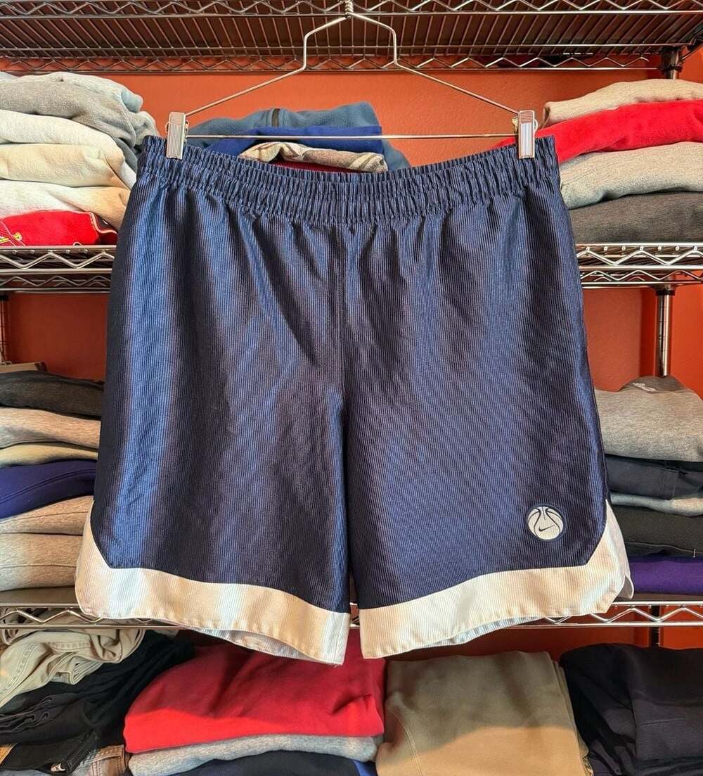 90s Nike Vintage Basketball Shorts Size Large Men’s Navy White